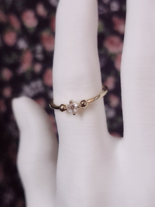 One stone ball ring
